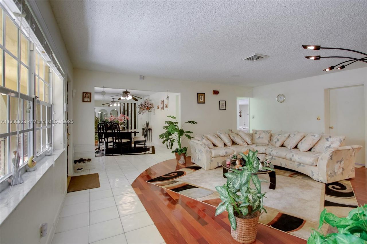 6013 Rose Ter, Plantation, FL 33317 Photo