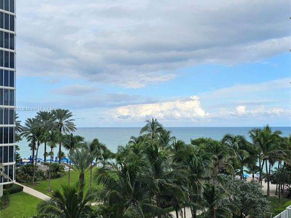 19201 Collins Ave, Unit 324, Sunny Isles Beach, FL 33160