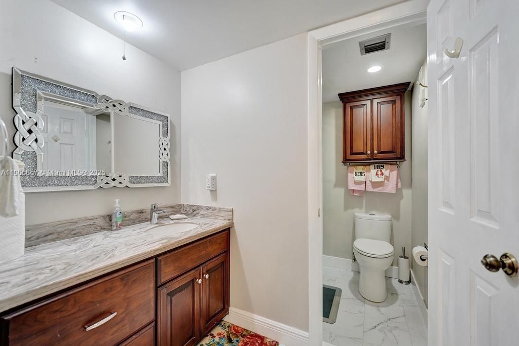 1502 Whitehall Dr, Unit 305, Davie, FL 33324 Photo