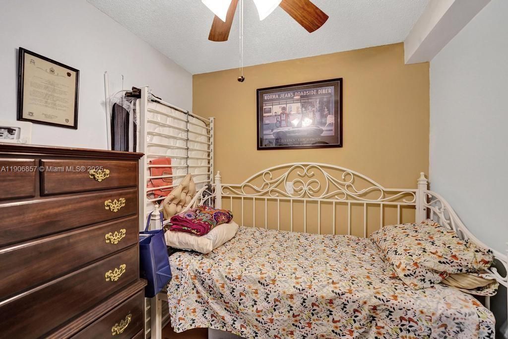 1502 Whitehall Dr, Unit 305, Davie, FL 33324 Photo