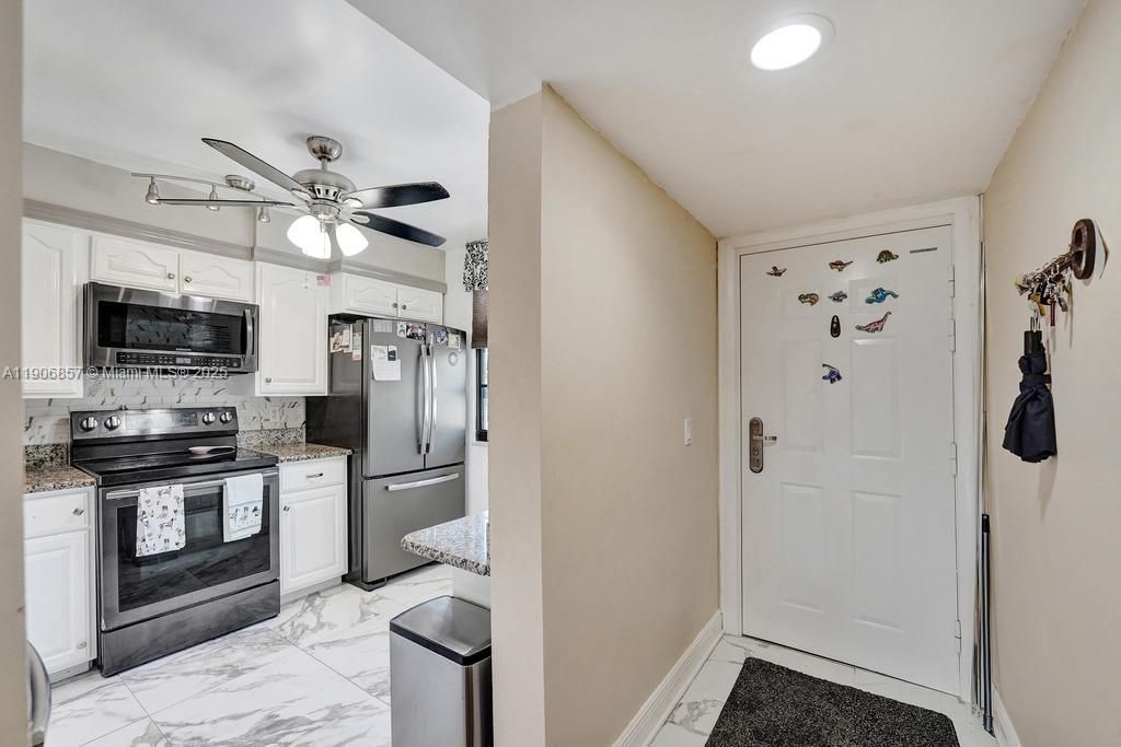 1502 Whitehall Dr, Unit 305, Davie, FL 33324 Photo