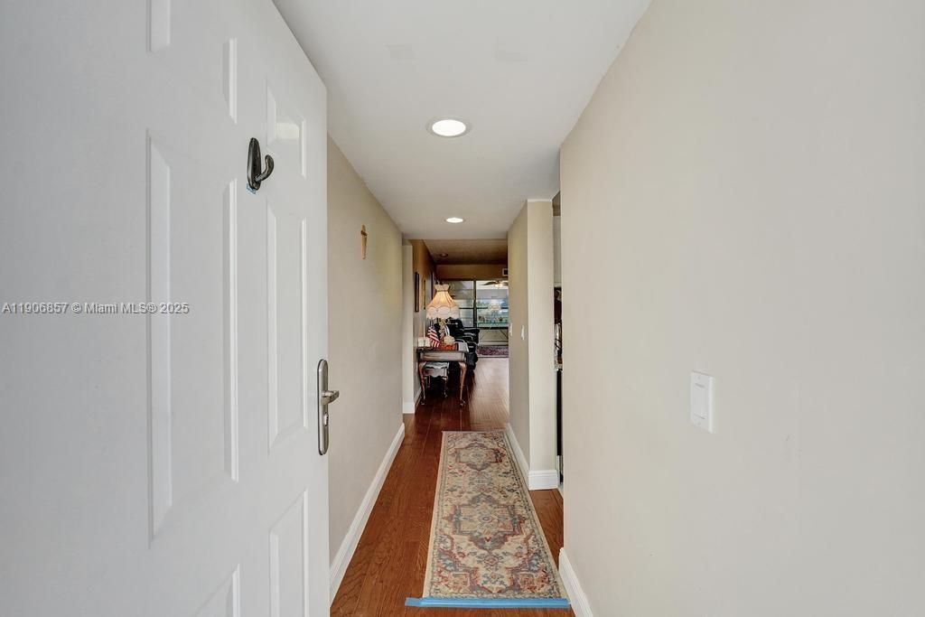 1502 Whitehall Dr, Unit 305, Davie, FL 33324 Photo