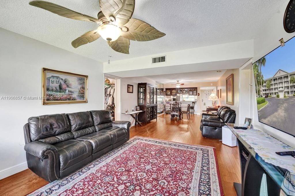 1502 Whitehall Dr, Unit 305, Davie, FL 33324 Photo