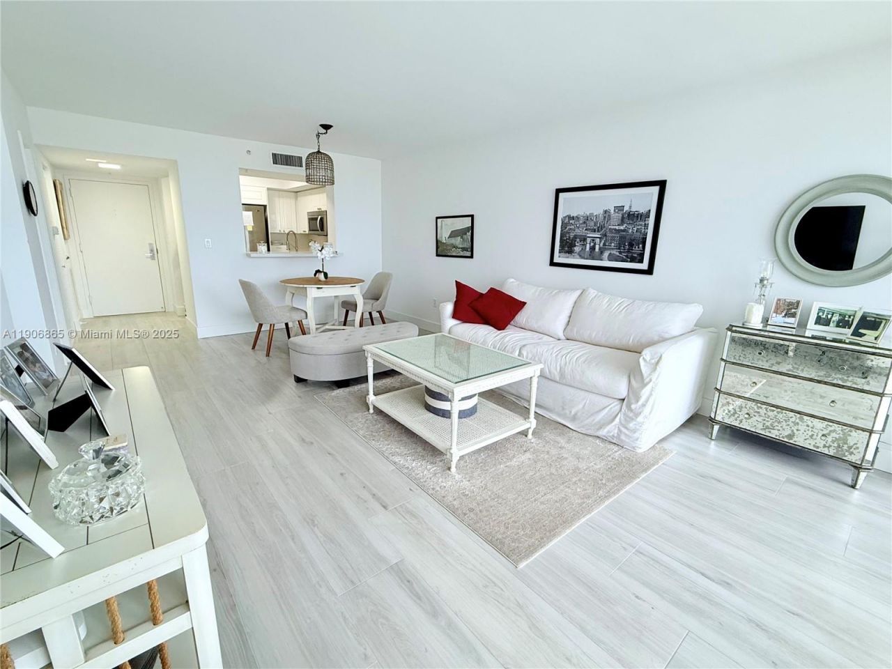 1800 Sunset Harbour Dr, Unit 2005, Miami Beach, FL 33139 Photo