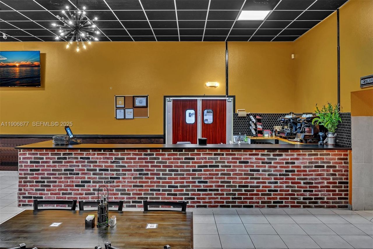 17 NE 1st Rd, Homestead, FL 33030 Photo