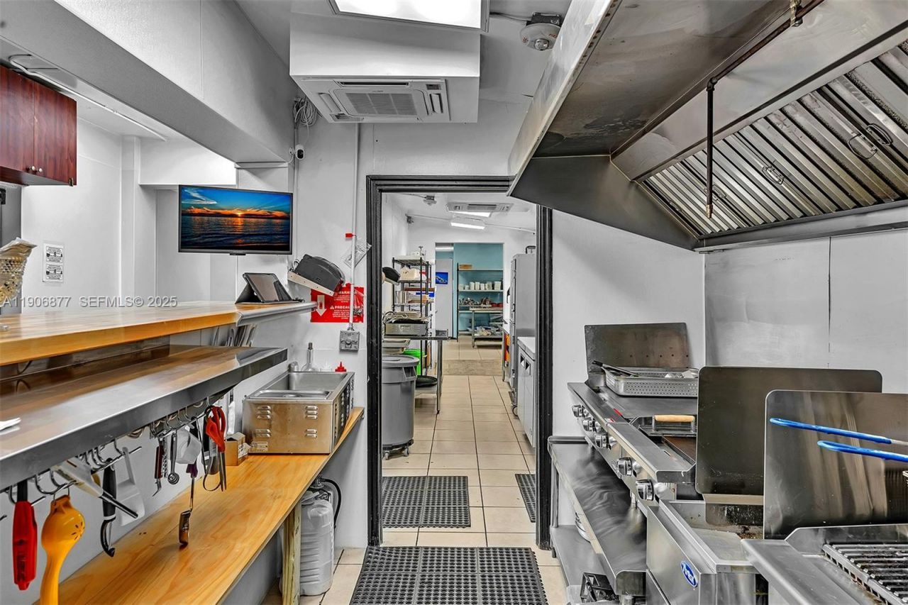 17 NE 1st Rd, Homestead, FL 33030 Photo