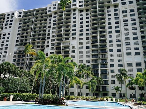 18151 NE 31st Ct, Unit 1912, Aventura, FL 33160