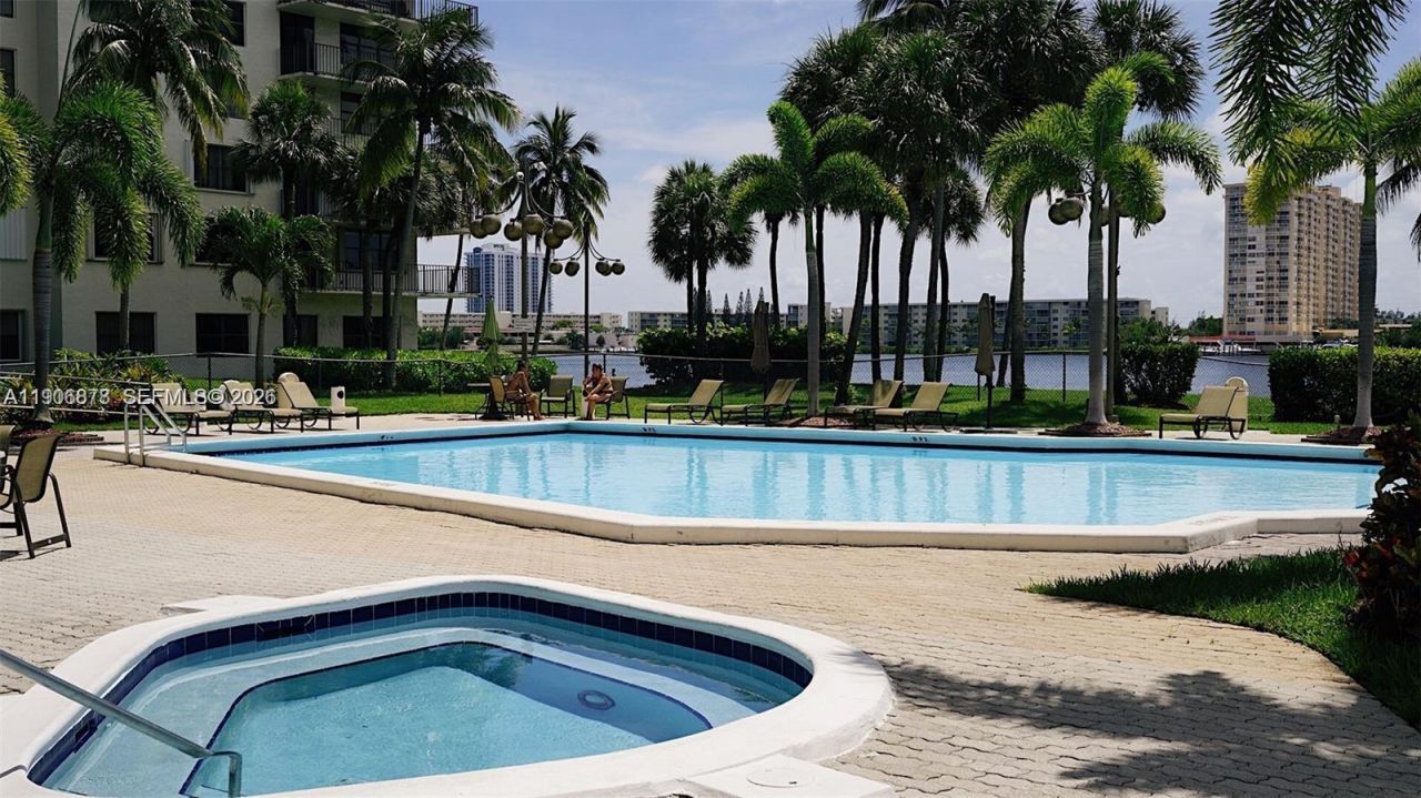 18151 NE 31st Ct, Unit 1912, Aventura, FL 33160 Photo