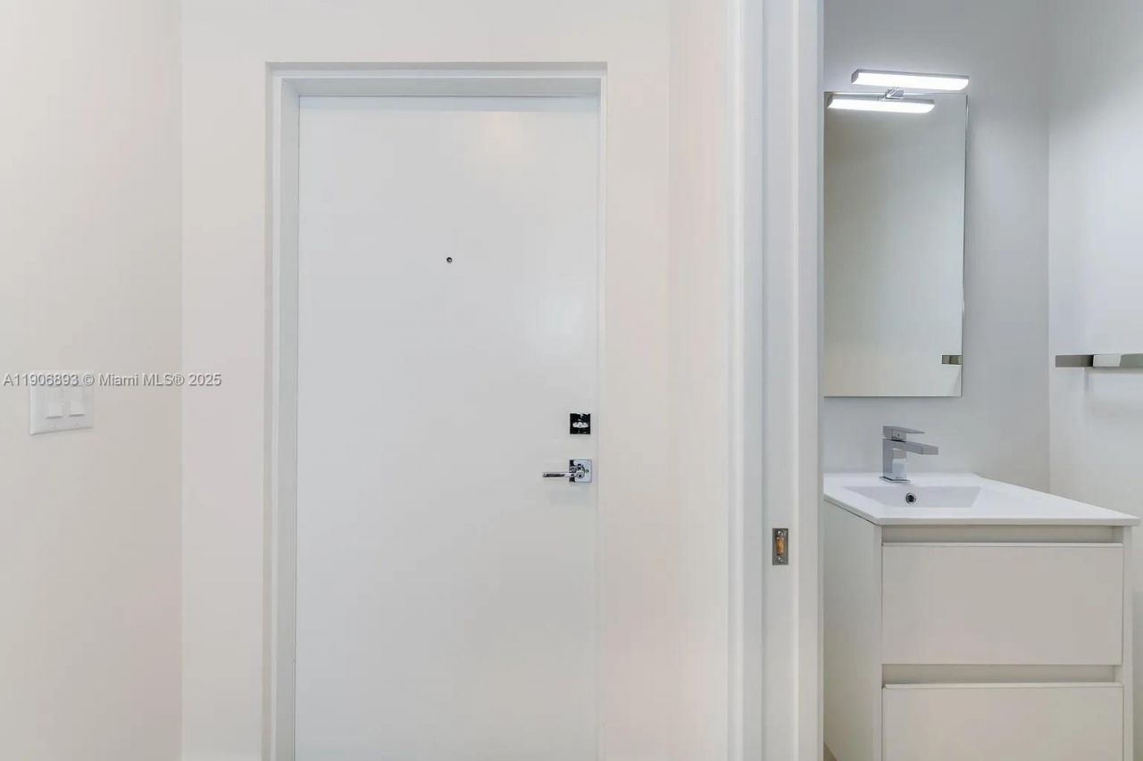 4500 NW 8th Pl, Plantation, FL 33317 Photo