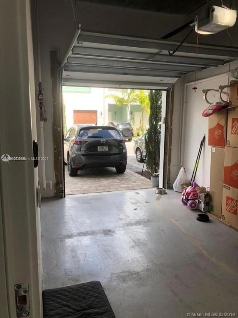 4500 NW 8th Pl, Plantation, FL 33317 Photo