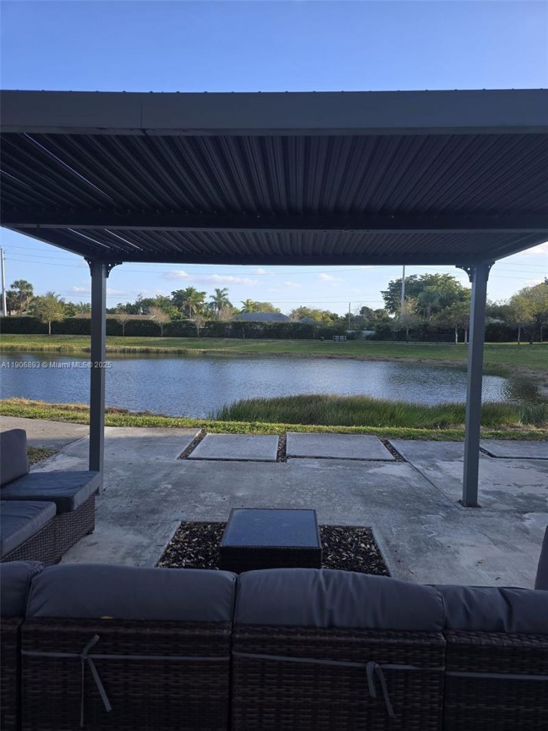 4500 NW 8th Pl, Plantation, FL 33317 Photo