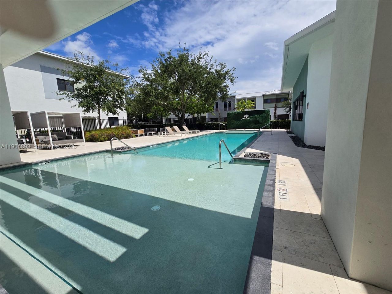 4500 NW 8th Pl, Plantation, FL 33317 Photo