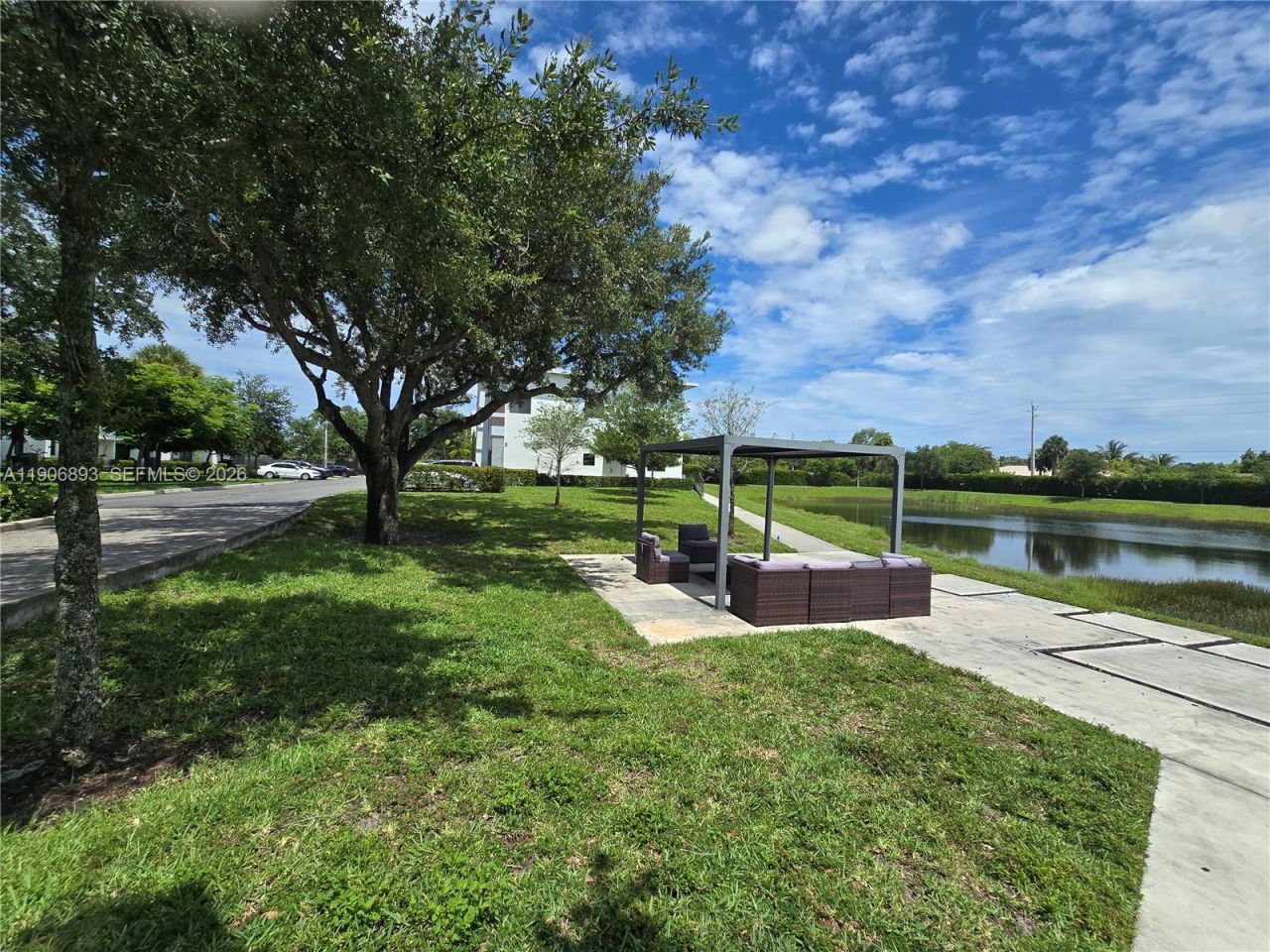 4500 NW 8th Pl, Plantation, FL 33317 Photo