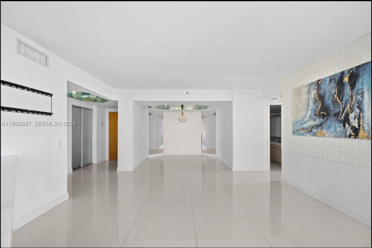 3610 Yacht Club Dr, Unit 609, Aventura, FL 33180 Photo