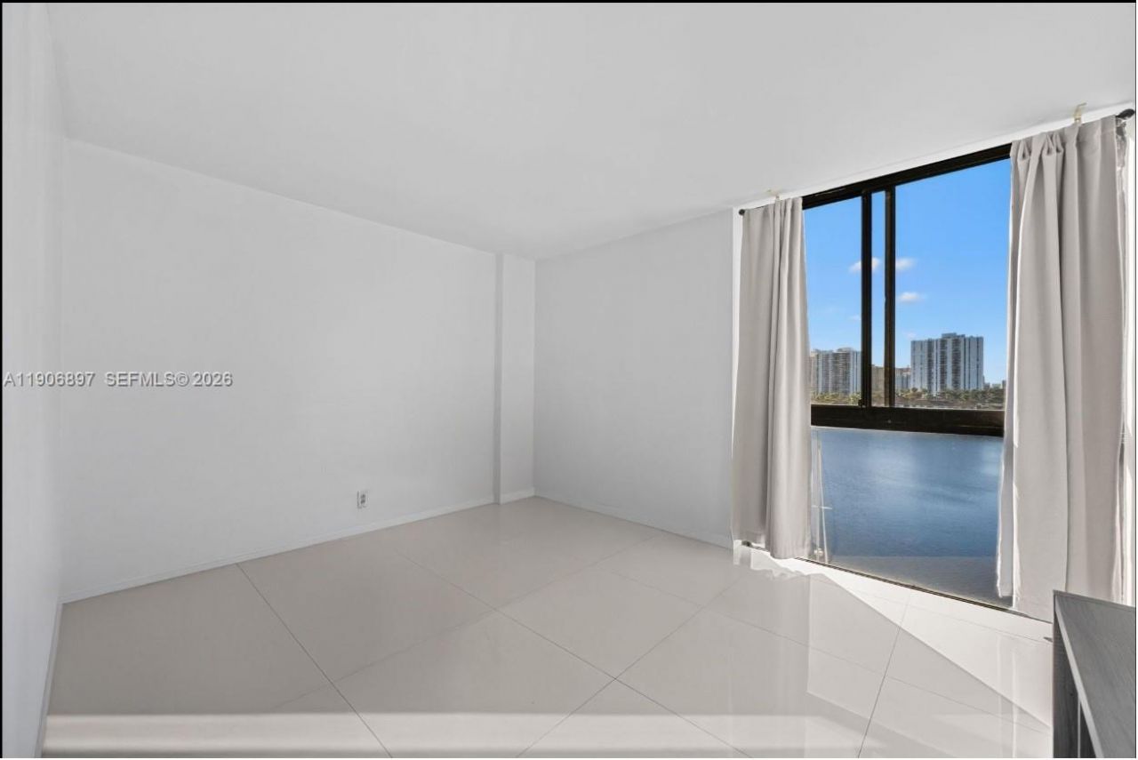 3610 Yacht Club Dr, Unit 609, Aventura, FL 33180 Photo