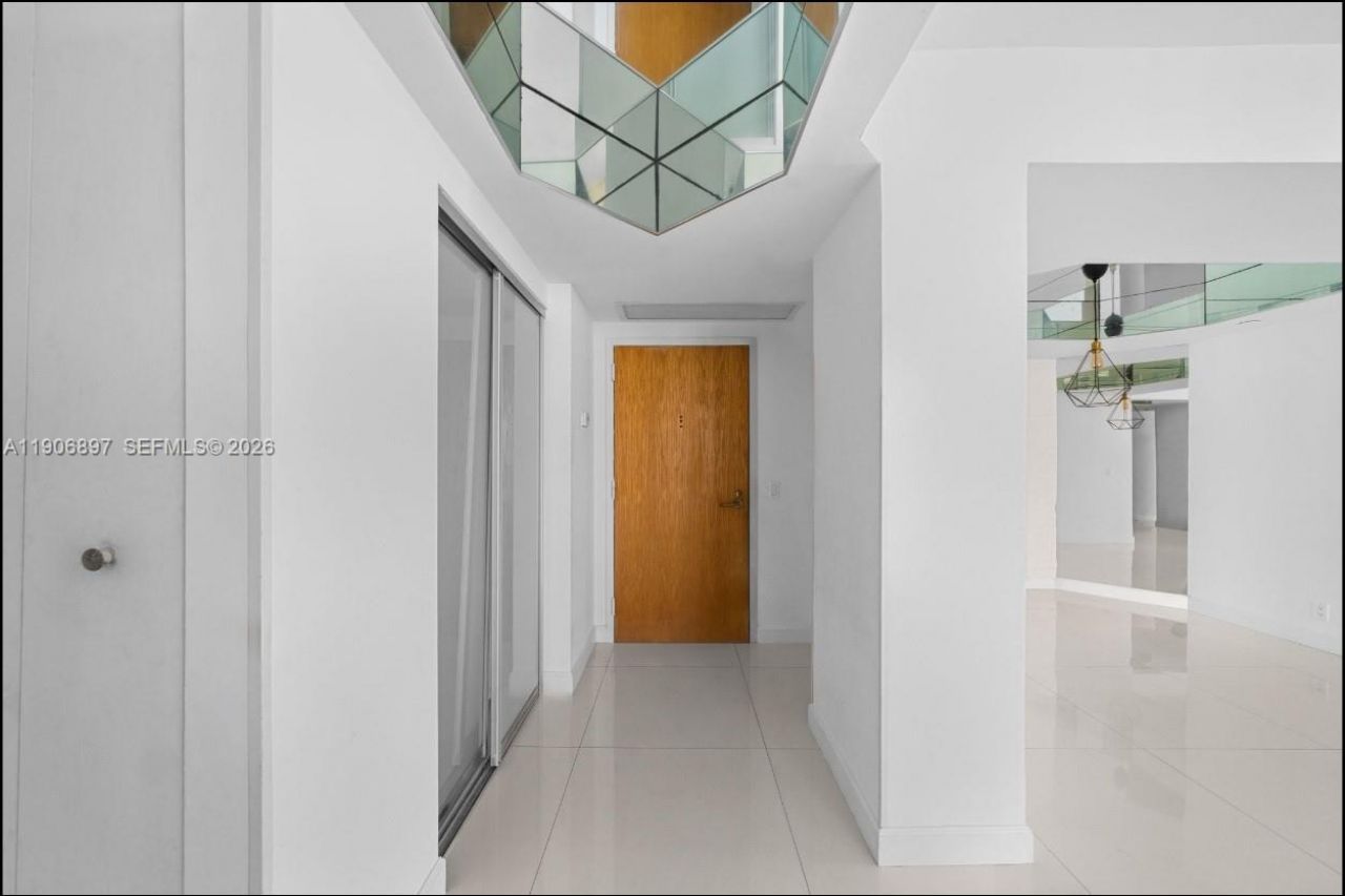 3610 Yacht Club Dr, Unit 609, Aventura, FL 33180 Photo