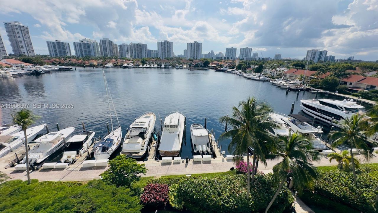 3610 Yacht Club Dr, Unit 609, Aventura, FL 33180 Photo
