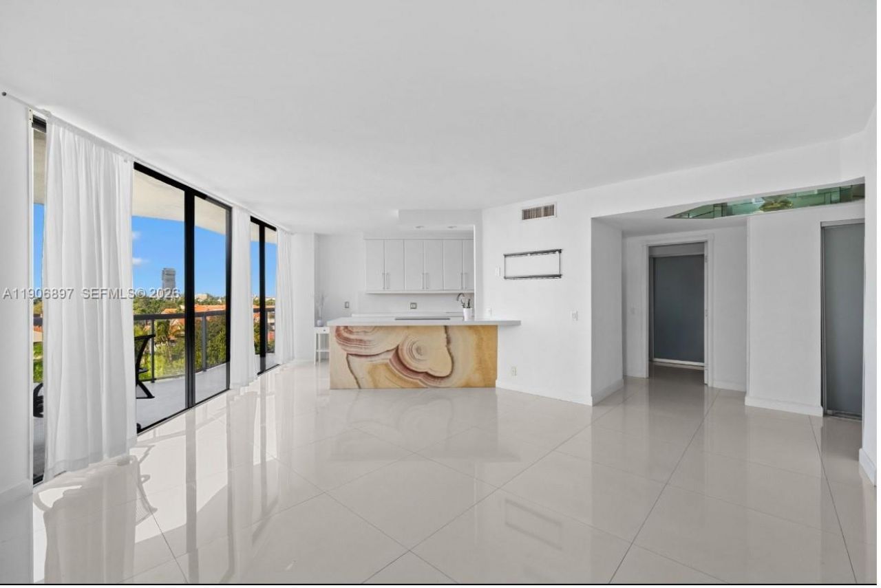 3610 Yacht Club Dr, Unit 609, Aventura, FL 33180 Photo