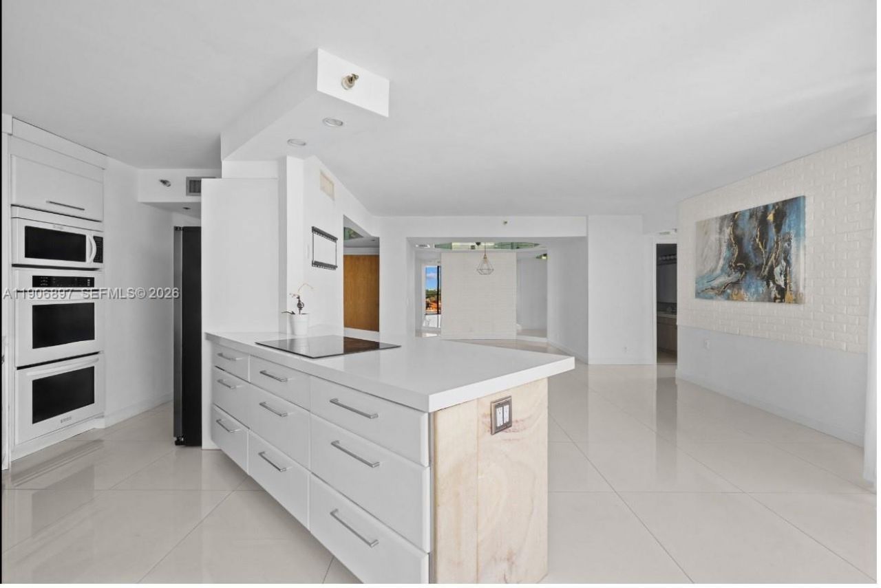 3610 Yacht Club Dr, Unit 609, Aventura, FL 33180 Photo