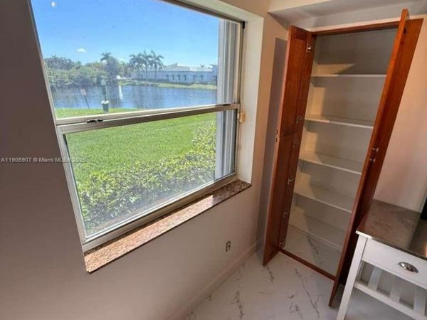 11250 SW 13th St, Unit 104, Pembroke Pines, FL 33025