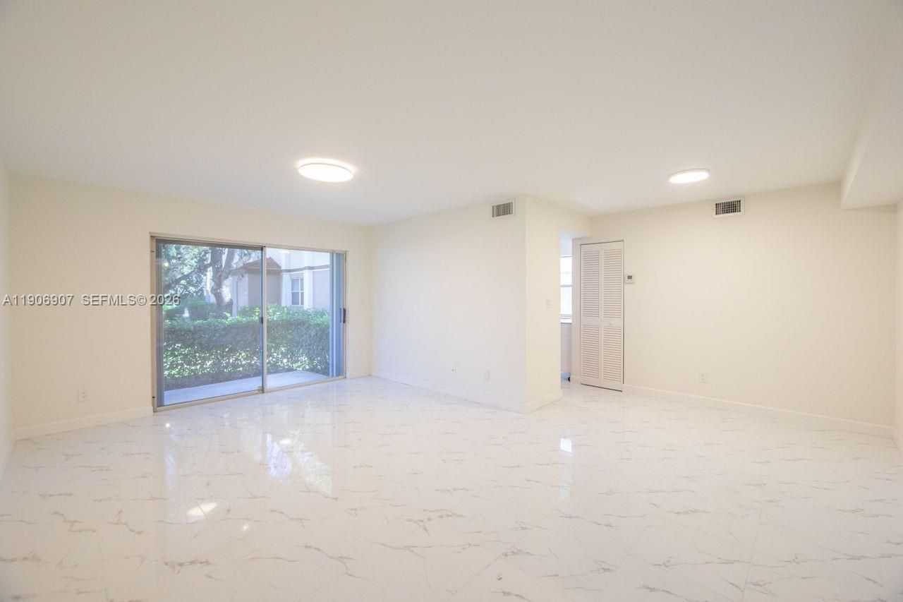 11250 SW 13th St, Unit 104, Pembroke Pines, FL 33025 Photo