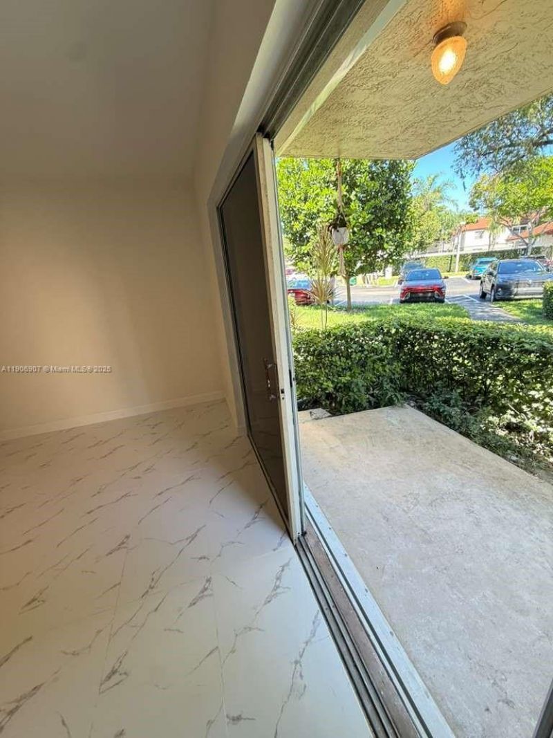 11250 SW 13th St, Unit 104, Pembroke Pines, FL 33025 Photo