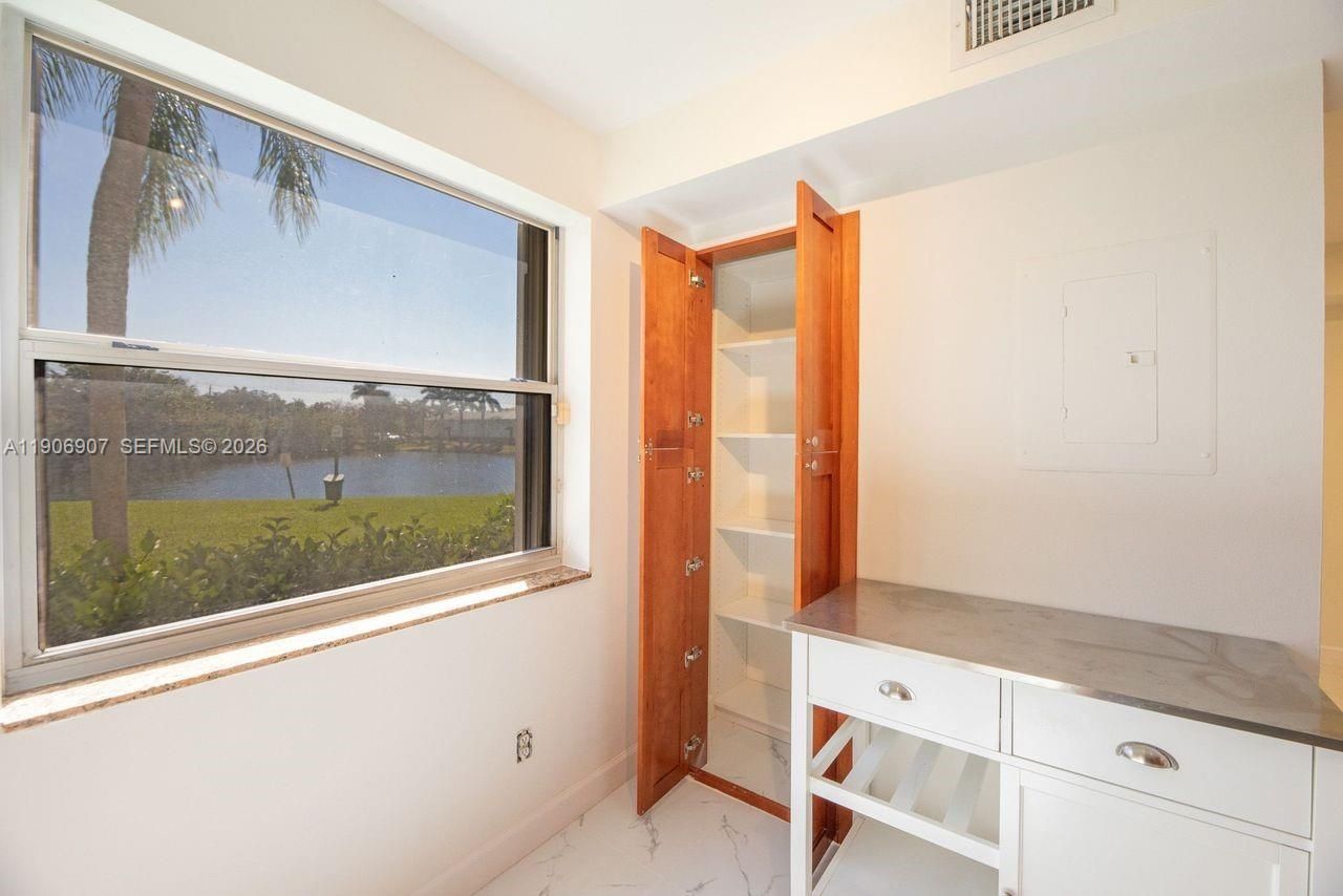 11250 SW 13th St, Unit 104, Pembroke Pines, FL 33025 Photo