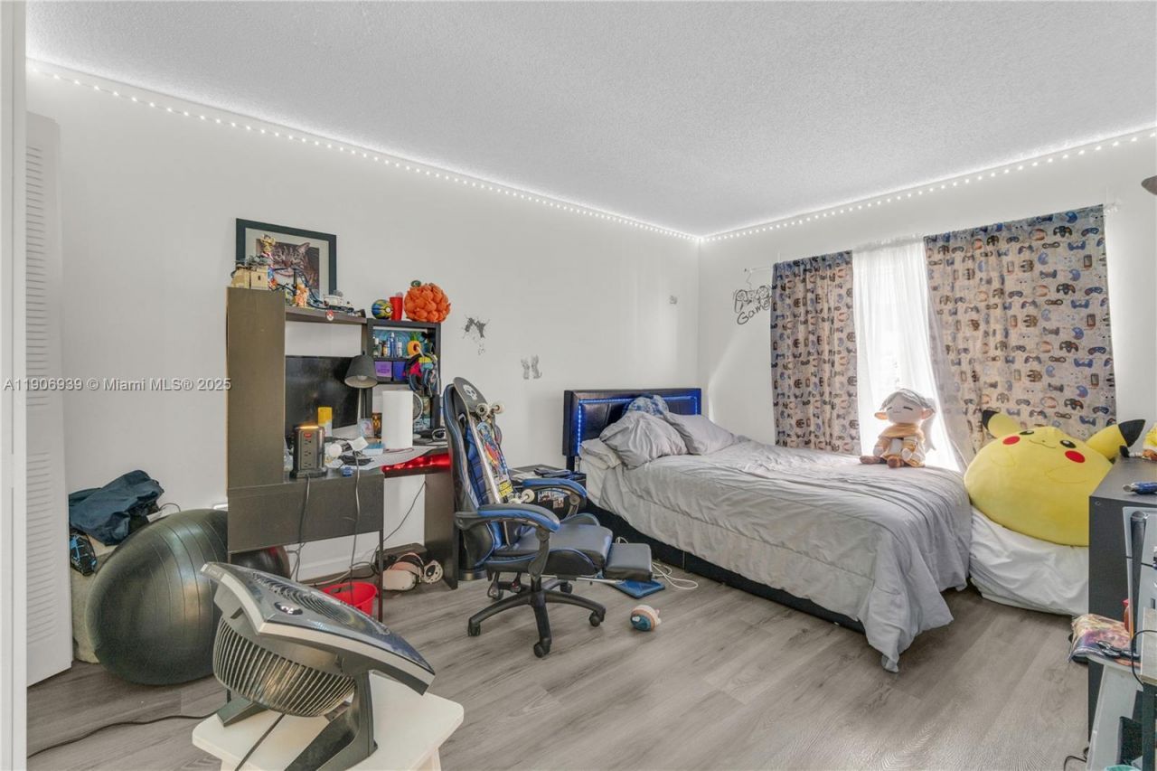 13715 SW 84th St, Unit F, Miami, FL 33183 Photo