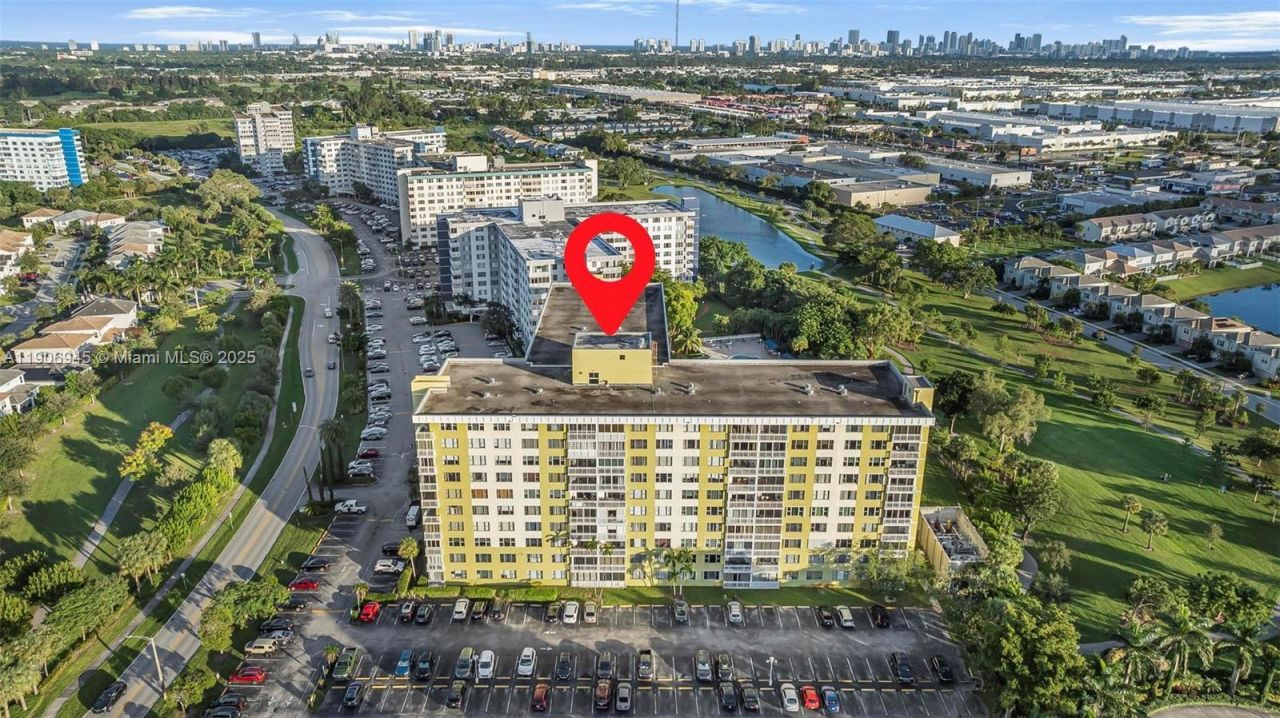 4400 Hillcrest Dr, Unit 912B, Hollywood, FL 33021 Photo