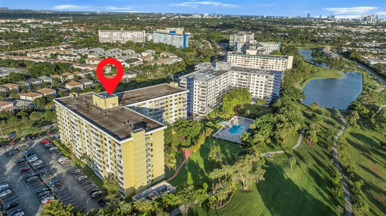 4400 Hillcrest Dr, Unit 912B, Hollywood, FL 33021 Photo