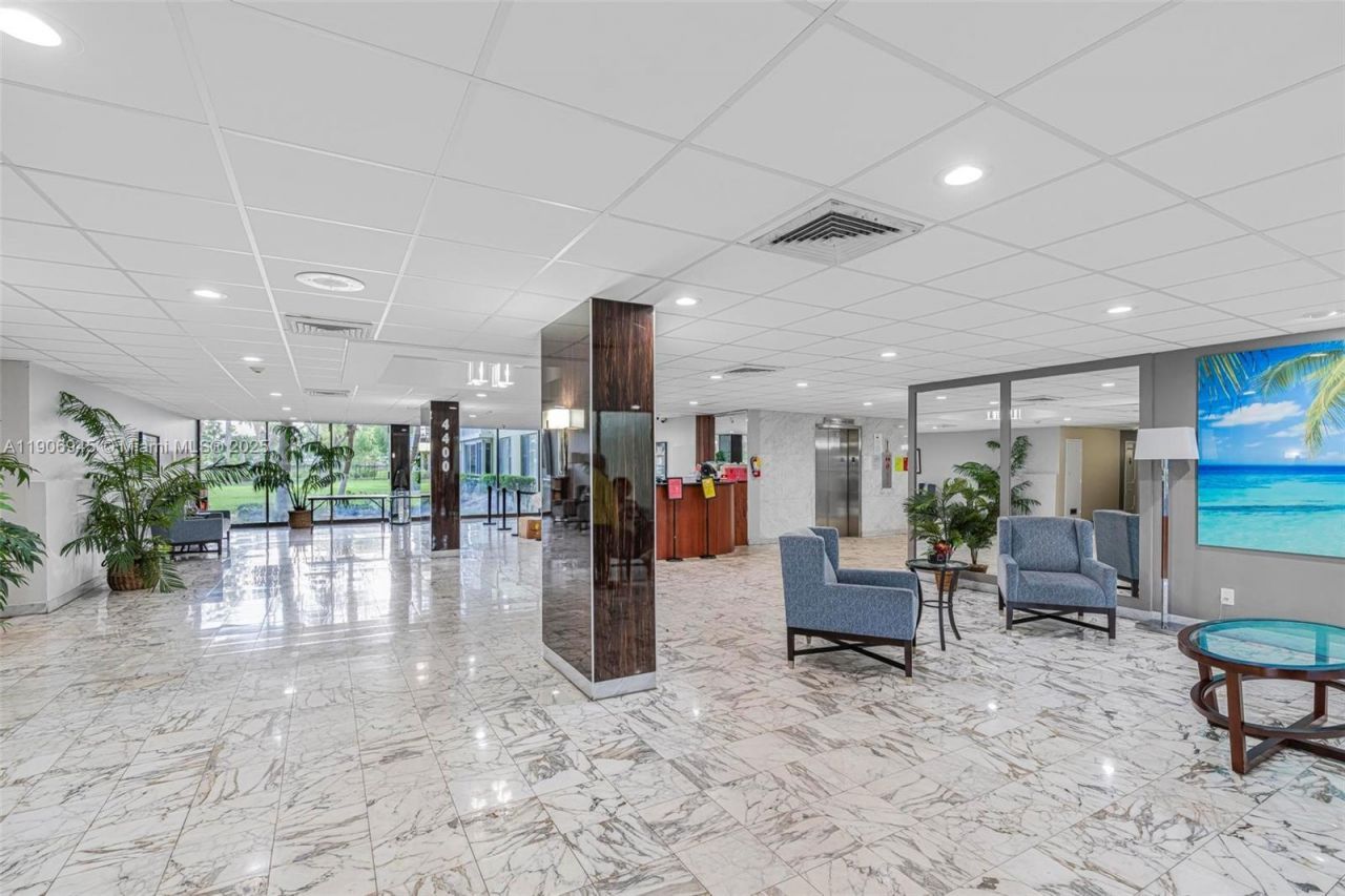 4400 Hillcrest Dr, Unit 912B, Hollywood, FL 33021 Photo