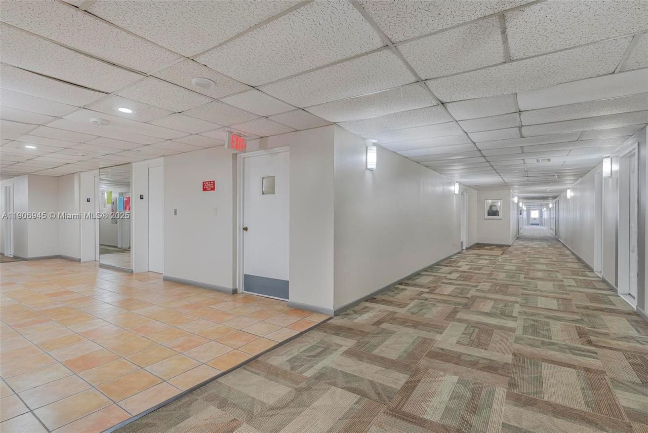 4400 Hillcrest Dr, Unit 912B, Hollywood, FL 33021 Photo