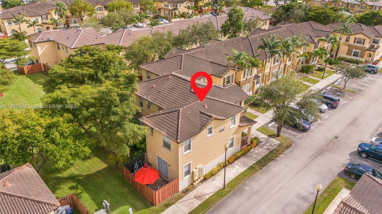 9239 SW 227th St, Unit 1, Cutler Bay, FL 33190 Photo