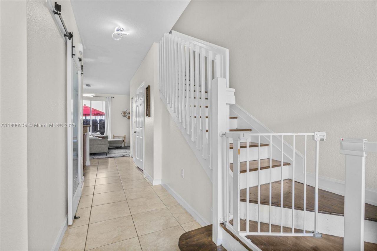 9239 SW 227th St, Unit 1, Cutler Bay, FL 33190 Photo