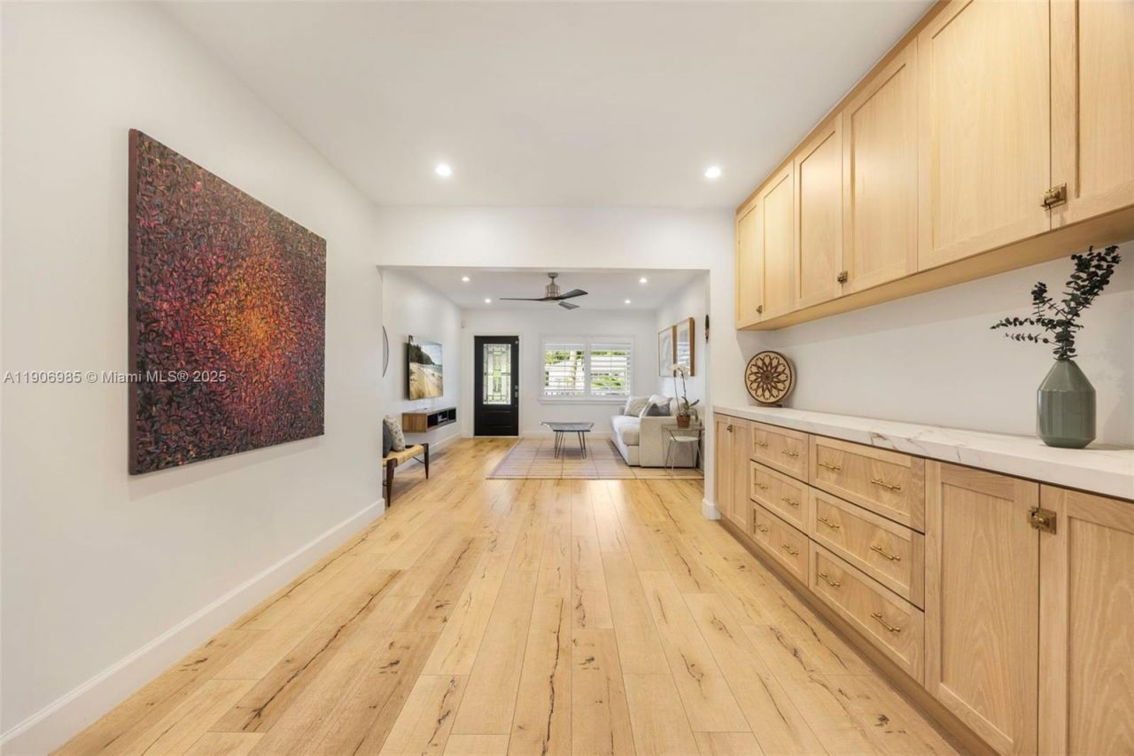 7220 SW 53rd Ct, Miami, FL 33143 Photo