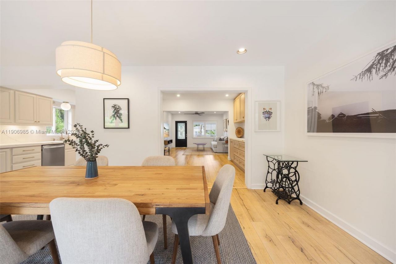 7220 SW 53rd Ct, Miami, FL 33143 Photo