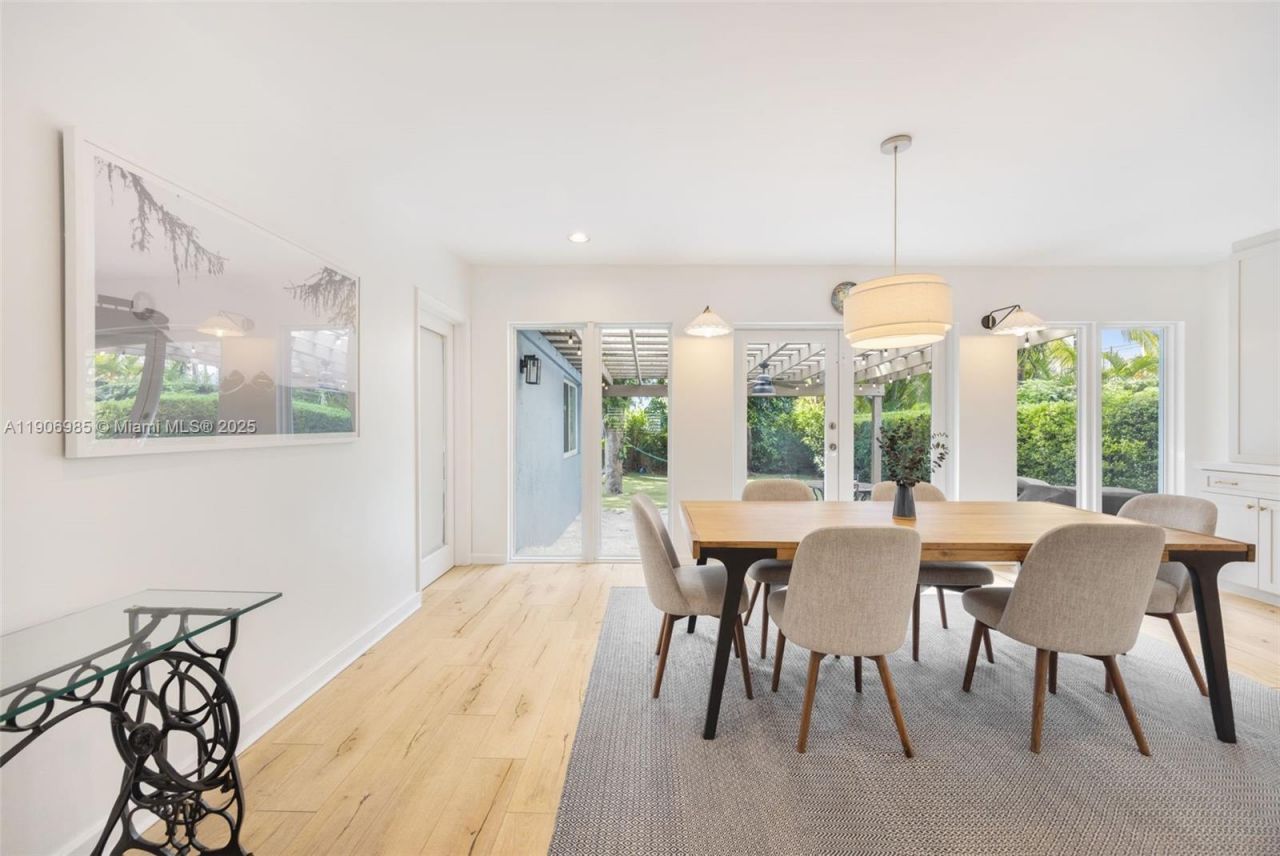 7220 SW 53rd Ct, Miami, FL 33143 Photo