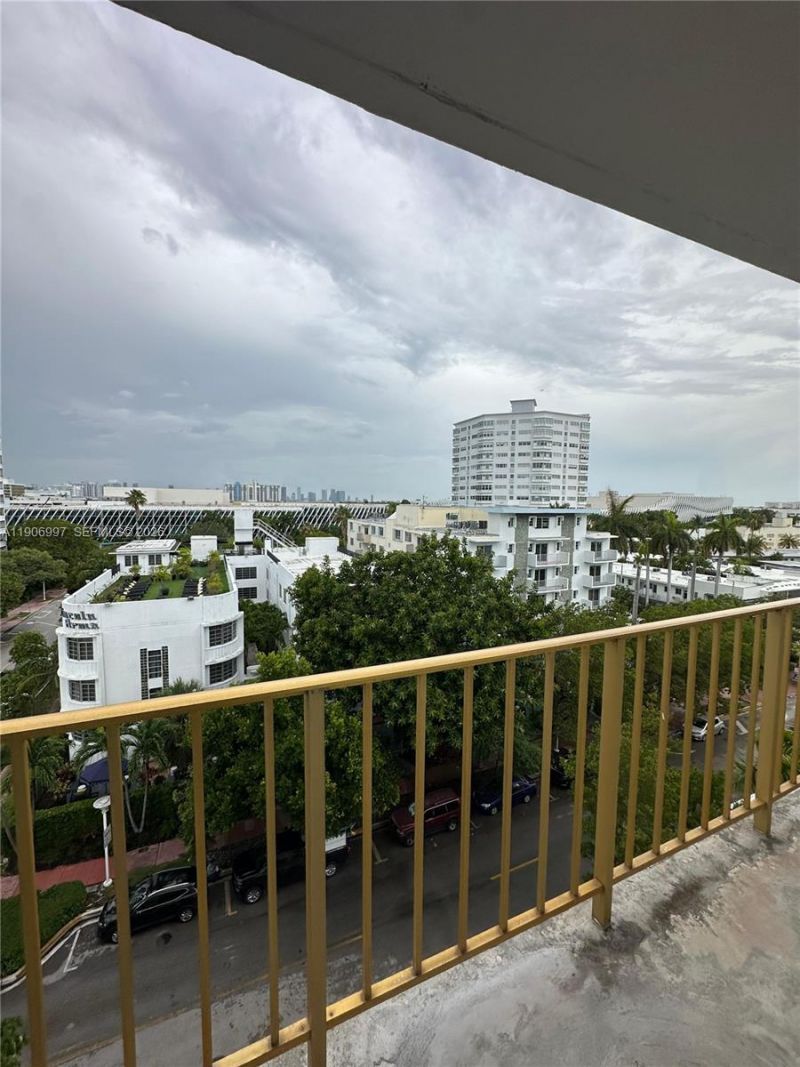 245 18th St, Unit 801, Miami Beach, FL 33139 Photo