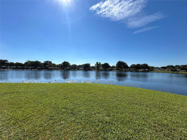 200 Berkley Rd, Unit 113, Hollywood, FL 33024