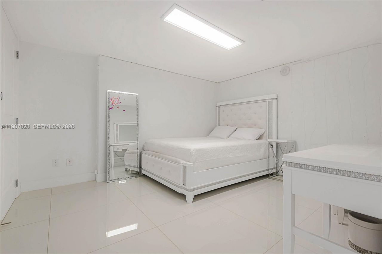 400 Sunny Isles Blvd, Unit 906, Sunny Isles Beach, FL 33160 Photo