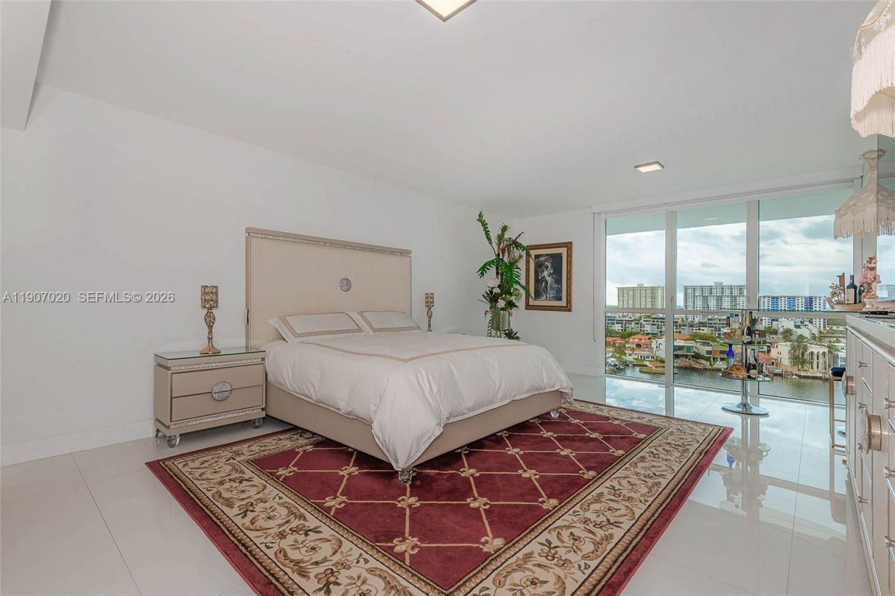 400 Sunny Isles Blvd, Unit 906, Sunny Isles Beach, FL 33160 Photo