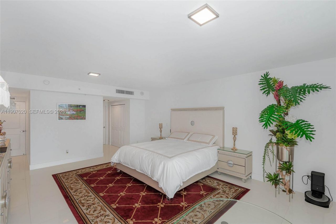 400 Sunny Isles Blvd, Unit 906, Sunny Isles Beach, FL 33160 Photo