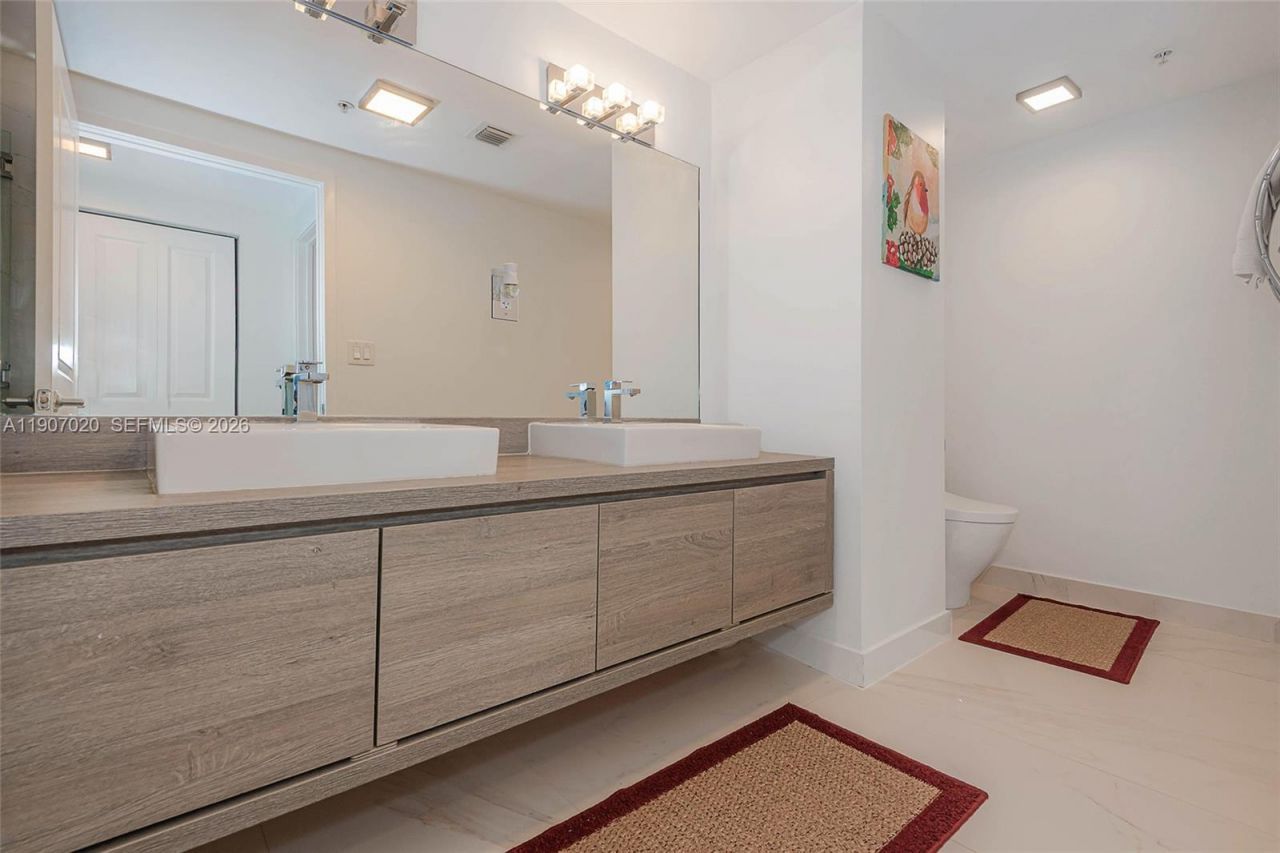 400 Sunny Isles Blvd, Unit 906, Sunny Isles Beach, FL 33160 Photo