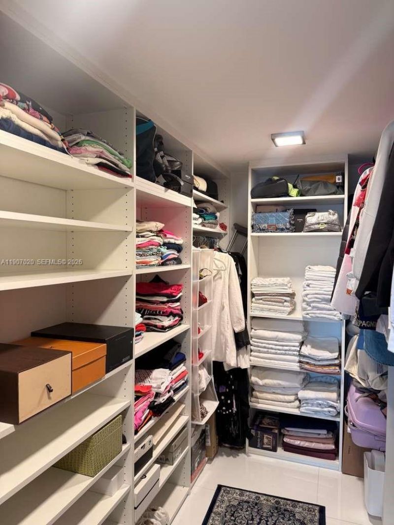 400 Sunny Isles Blvd, Unit 906, Sunny Isles Beach, FL 33160 Photo