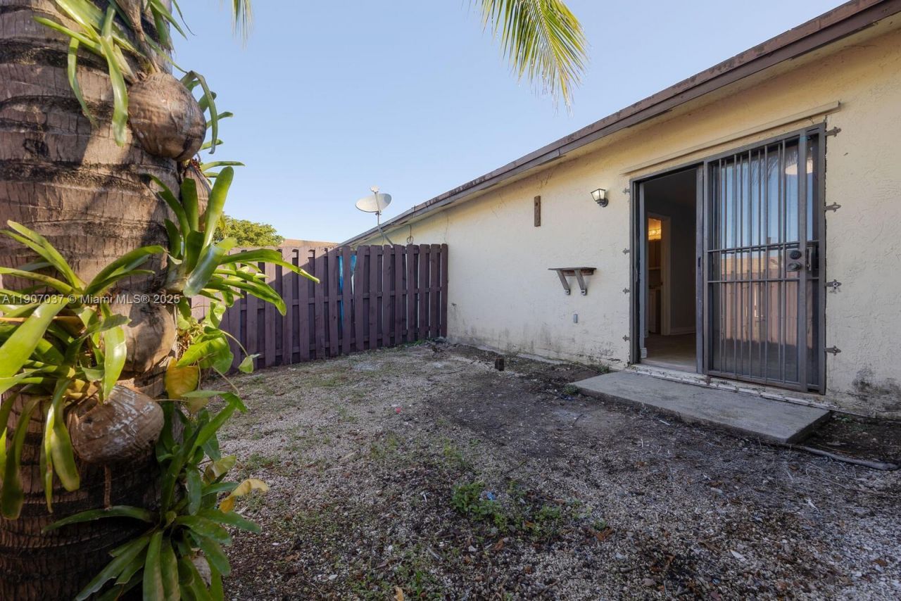 28147 SW 142nd Ct, Homestead, FL 33033 Photo