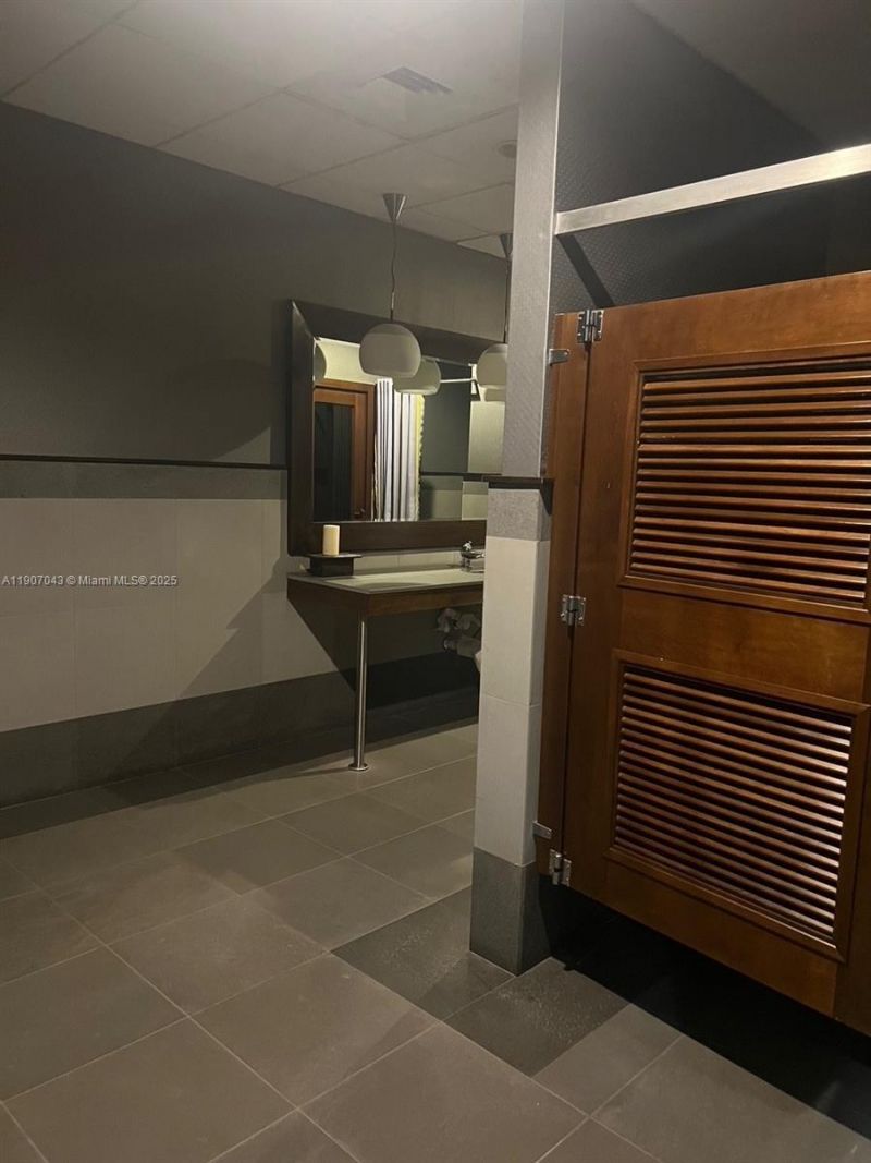 9401 Collins Ave, Unit 801, Surfside, FL 33154 Photo