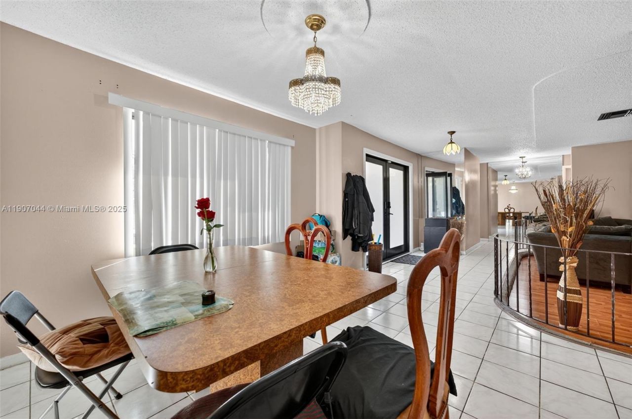 849 NW 70th Way, Margate, FL 33063 Photo