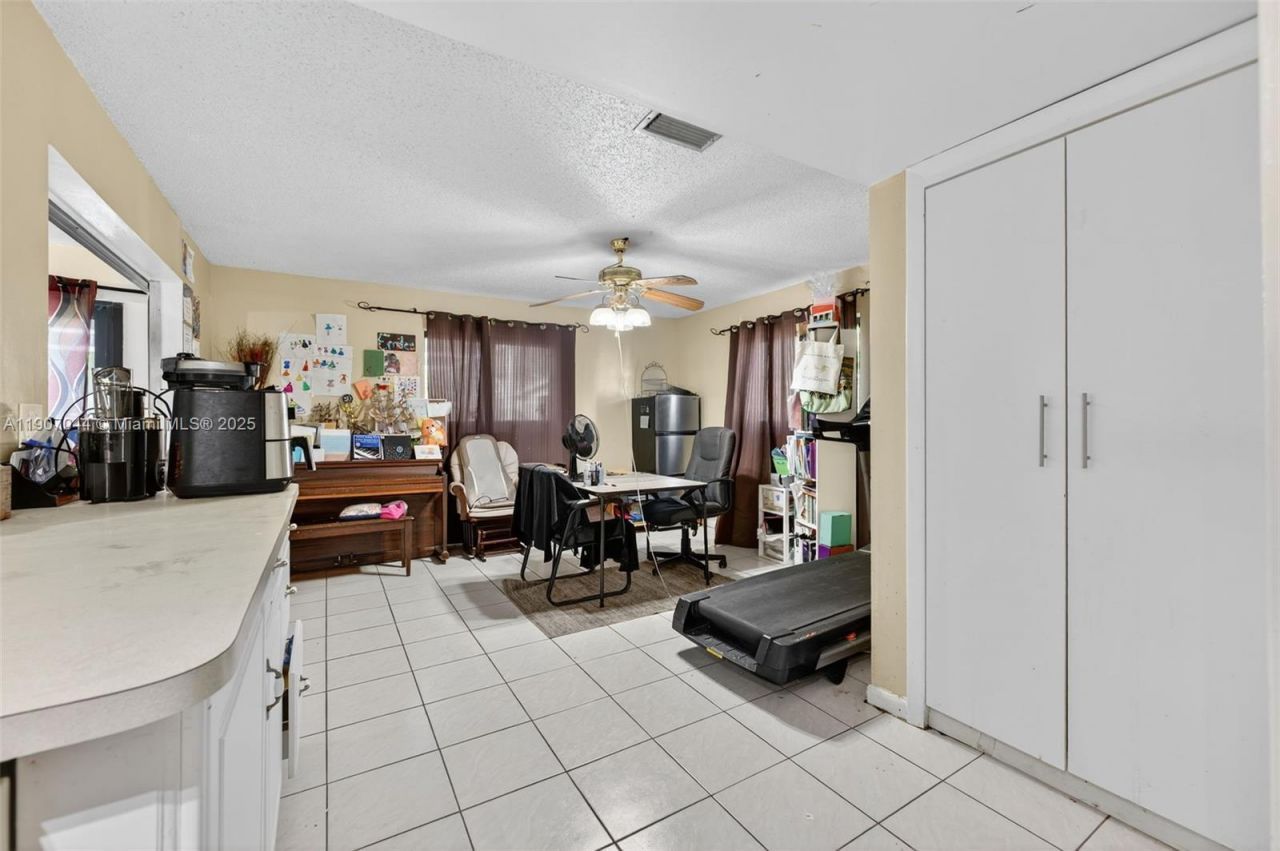 849 NW 70th Way, Margate, FL 33063 Photo