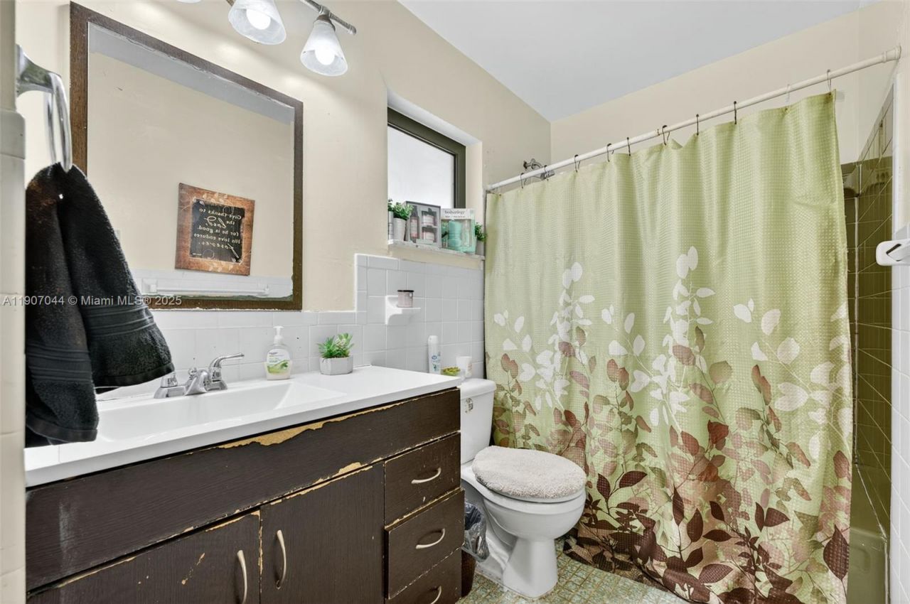 849 NW 70th Way, Margate, FL 33063 Photo