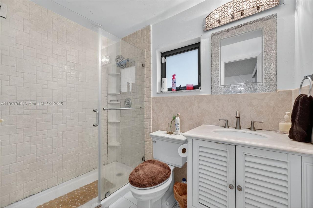 849 NW 70th Way, Margate, FL 33063 Photo